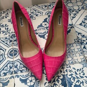 Dune London Hot Pink Croc-Embossed Heels
Hopping shoes